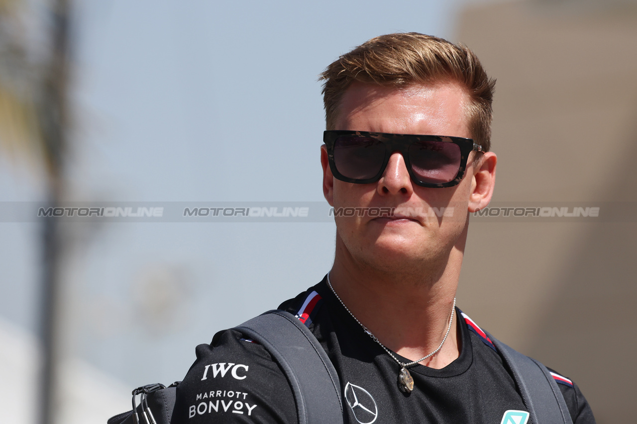 GP BAHRAIN, Mick Schumacher (GER) Mercedes AMG F1 Reserve Driver.

02.03.2023. Formula 1 World Championship, Rd 1, Bahrain Grand Prix, Sakhir, Bahrain, Preparation Day.

- www.xpbimages.com, EMail: requests@xpbimages.com © Copyright: Bearne / XPB Images
