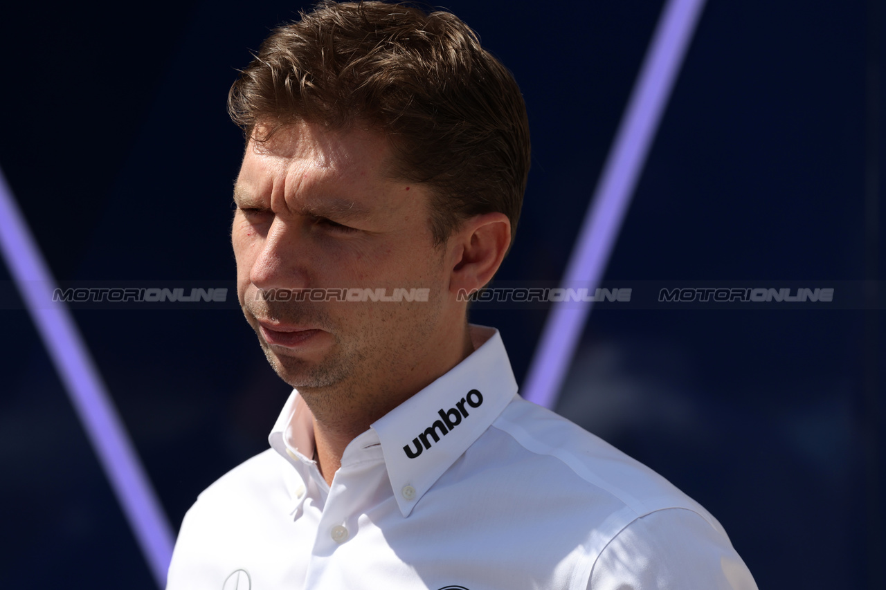 GP BAHRAIN, James Vowles (GBR) Williams Racing Team Principal.

02.03.2023. Formula 1 World Championship, Rd 1, Bahrain Grand Prix, Sakhir, Bahrain, Preparation Day.

- www.xpbimages.com, EMail: requests@xpbimages.com © Copyright: Bearne / XPB Images