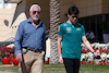 GP BAHRAIN, (L to R): Lawrence Stroll (CDN) Aston Martin F1 Team Investor with his son Lance Stroll (CDN) Aston Martin F1 Team.
02.03.2023. Formula 1 World Championship, Rd 1, Bahrain Grand Prix, Sakhir, Bahrain, Preparation Day.
- www.xpbimages.com, EMail: requests@xpbimages.com © Copyright: Batchelor / XPB Images