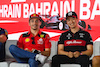 GP BAHRAIN, (L to R): Charles Leclerc (MON) Ferrari e Zhou Guanyu (CHN) Alfa Romeo F1 Team, in the FIA Press Conference.
02.03.2023. Formula 1 World Championship, Rd 1, Bahrain Grand Prix, Sakhir, Bahrain, Preparation Day.
- www.xpbimages.com, EMail: requests@xpbimages.com © Copyright: XPB Images