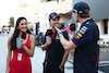 GP BAHRAIN, (L to R): Lissie Mackintosh (GBR) F1 Presenter e Content Creator with Sergio Perez (MEX) Red Bull Racing e Max Verstappen (NLD) Red Bull Racing.
02.03.2023. Formula 1 World Championship, Rd 1, Bahrain Grand Prix, Sakhir, Bahrain, Preparation Day.
- www.xpbimages.com, EMail: requests@xpbimages.com © Copyright: Moy / XPB Images