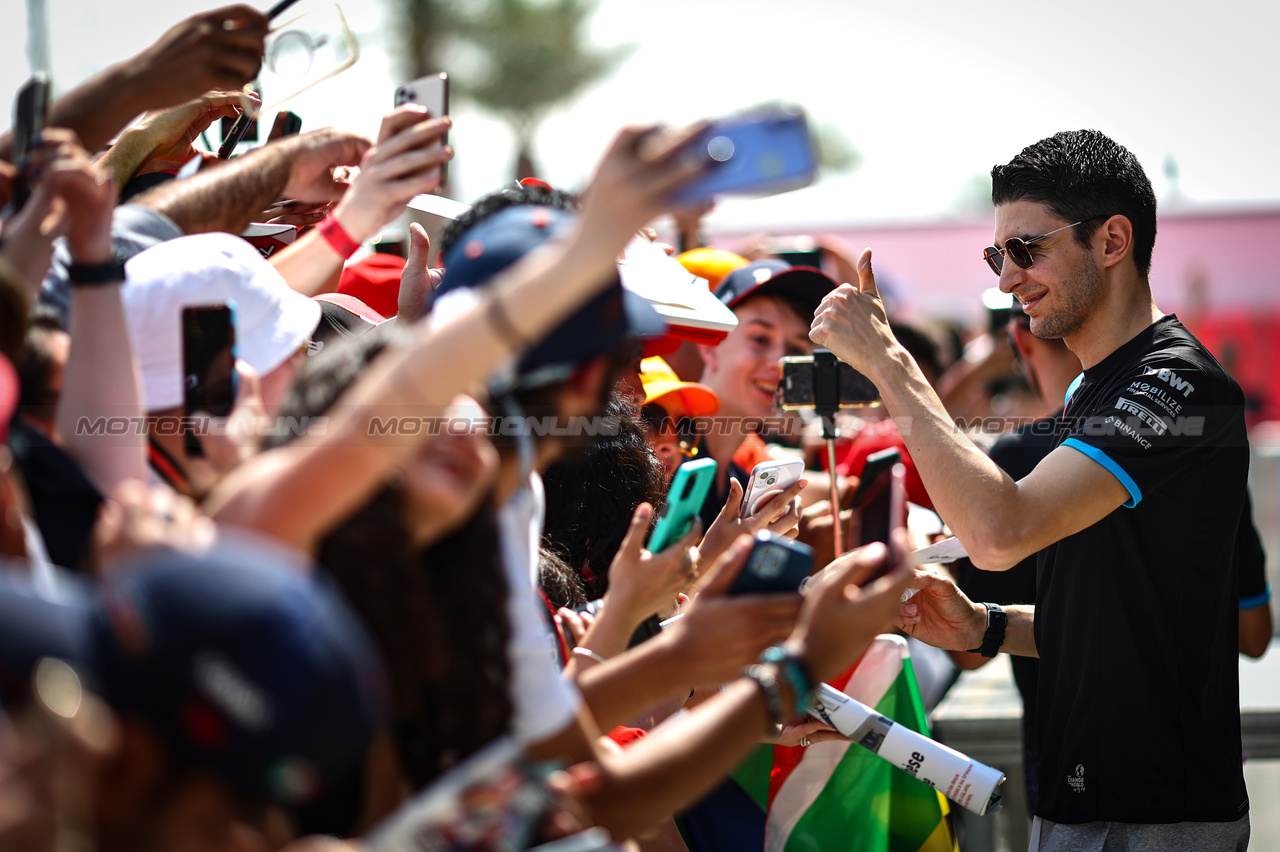 GP BAHRAIN, Esteban Ocon (FRA), Alpine F1 Team 
04.03.2023. Formula 1 World Championship, Rd 1, Bahrain Grand Prix, Sakhir, Bahrain, Qualifiche Day.
- www.xpbimages.com, EMail: requests@xpbimages.com ¬© Copyright: Charniaux / XPB Images