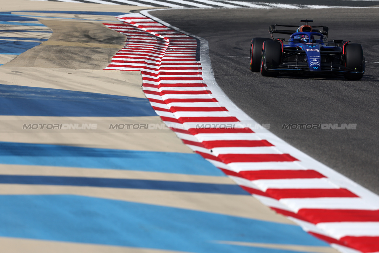 GP BAHRAIN, Alexander Albon (THA) Williams Racing FW45.

04.03.2023. Formula 1 World Championship, Rd 1, Bahrain Grand Prix, Sakhir, Bahrain, Qualifiche Day.

- www.xpbimages.com, EMail: requests@xpbimages.com © Copyright: Moy / XPB Images