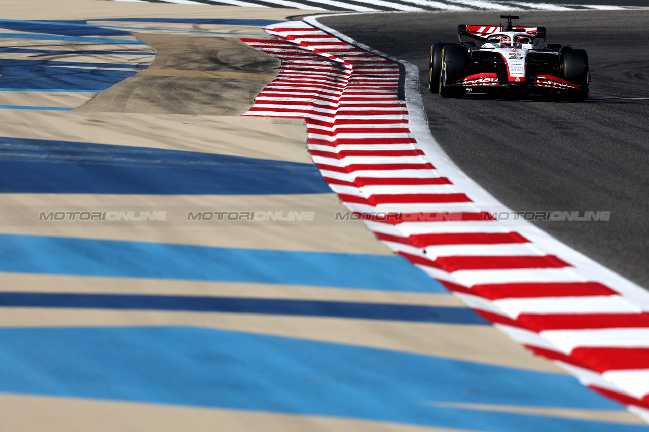 GP BAHRAIN, Kevin Magnussen (DEN) Haas VF-23.

04.03.2023. Formula 1 World Championship, Rd 1, Bahrain Grand Prix, Sakhir, Bahrain, Qualifiche Day.

- www.xpbimages.com, EMail: requests@xpbimages.com © Copyright: Moy / XPB Images