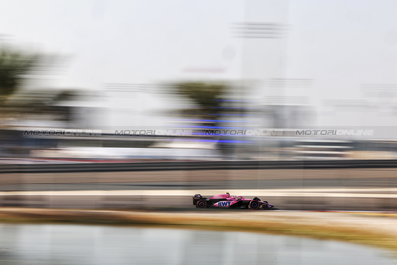 GP BAHRAIN, Pierre Gasly (FRA) Alpine F1 Team A523.

04.03.2023. Formula 1 World Championship, Rd 1, Bahrain Grand Prix, Sakhir, Bahrain, Qualifiche Day.

- www.xpbimages.com, EMail: requests@xpbimages.com © Copyright: Bearne / XPB Images