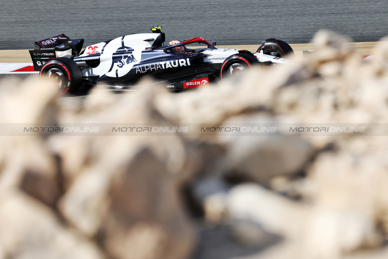 GP BAHRAIN, Yuki Tsunoda (JPN) AlphaTauri AT04.

04.03.2023. Formula 1 World Championship, Rd 1, Bahrain Grand Prix, Sakhir, Bahrain, Qualifiche Day.

- www.xpbimages.com, EMail: requests@xpbimages.com © Copyright: Bearne / XPB Images