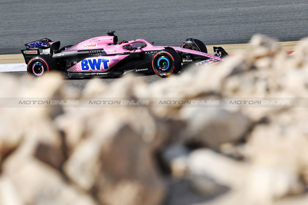 GP BAHRAIN, Esteban Ocon (FRA) Alpine F1 Team A523.

04.03.2023. Formula 1 World Championship, Rd 1, Bahrain Grand Prix, Sakhir, Bahrain, Qualifiche Day.

- www.xpbimages.com, EMail: requests@xpbimages.com © Copyright: Bearne / XPB Images