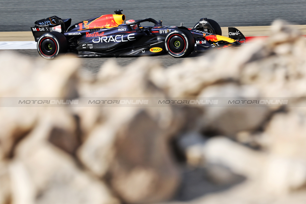 GP BAHRAIN, Max Verstappen (NLD) Red Bull Racing RB19.

04.03.2023. Formula 1 World Championship, Rd 1, Bahrain Grand Prix, Sakhir, Bahrain, Qualifiche Day.

- www.xpbimages.com, EMail: requests@xpbimages.com © Copyright: Bearne / XPB Images