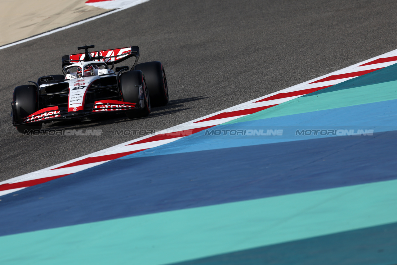 GP BAHRAIN, Kevin Magnussen (DEN) Haas VF-23.

04.03.2023. Formula 1 World Championship, Rd 1, Bahrain Grand Prix, Sakhir, Bahrain, Qualifiche Day.

- www.xpbimages.com, EMail: requests@xpbimages.com © Copyright: Moy / XPB Images