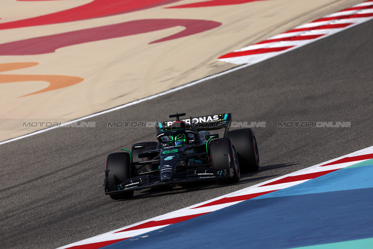 GP BAHRAIN, George Russell (GBR) Mercedes AMG F1 W14.

04.03.2023. Formula 1 World Championship, Rd 1, Bahrain Grand Prix, Sakhir, Bahrain, Qualifiche Day.

- www.xpbimages.com, EMail: requests@xpbimages.com © Copyright: Moy / XPB Images