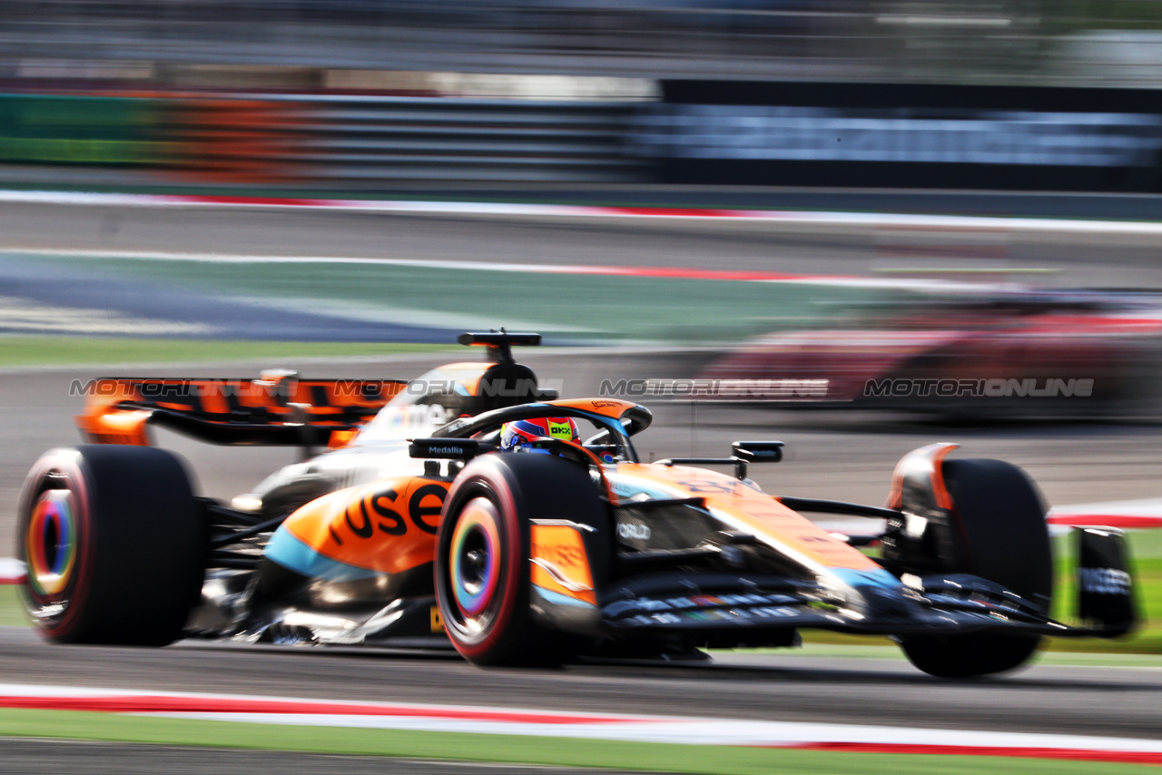 GP BAHRAIN, Oscar Piastri (AUS) McLaren MCL60.

04.03.2023. Formula 1 World Championship, Rd 1, Bahrain Grand Prix, Sakhir, Bahrain, Qualifiche Day.

 - www.xpbimages.com, EMail: requests@xpbimages.com © Copyright: Coates / XPB Images