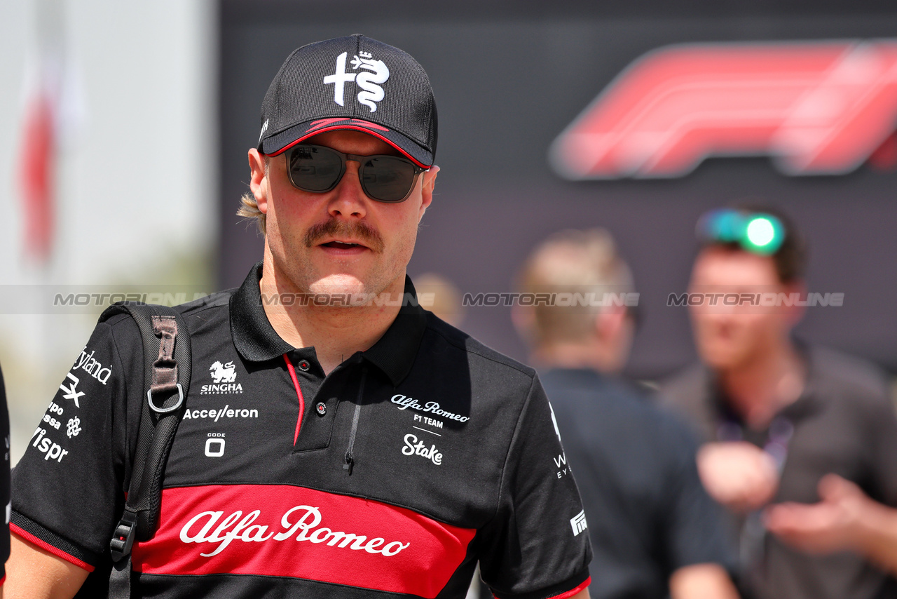 GP BAHRAIN, Valtteri Bottas (FIN) Alfa Romeo F1 Team.

04.03.2023. Formula 1 World Championship, Rd 1, Bahrain Grand Prix, Sakhir, Bahrain, Qualifiche Day.

- www.xpbimages.com, EMail: requests@xpbimages.com © Copyright: Batchelor / XPB Images