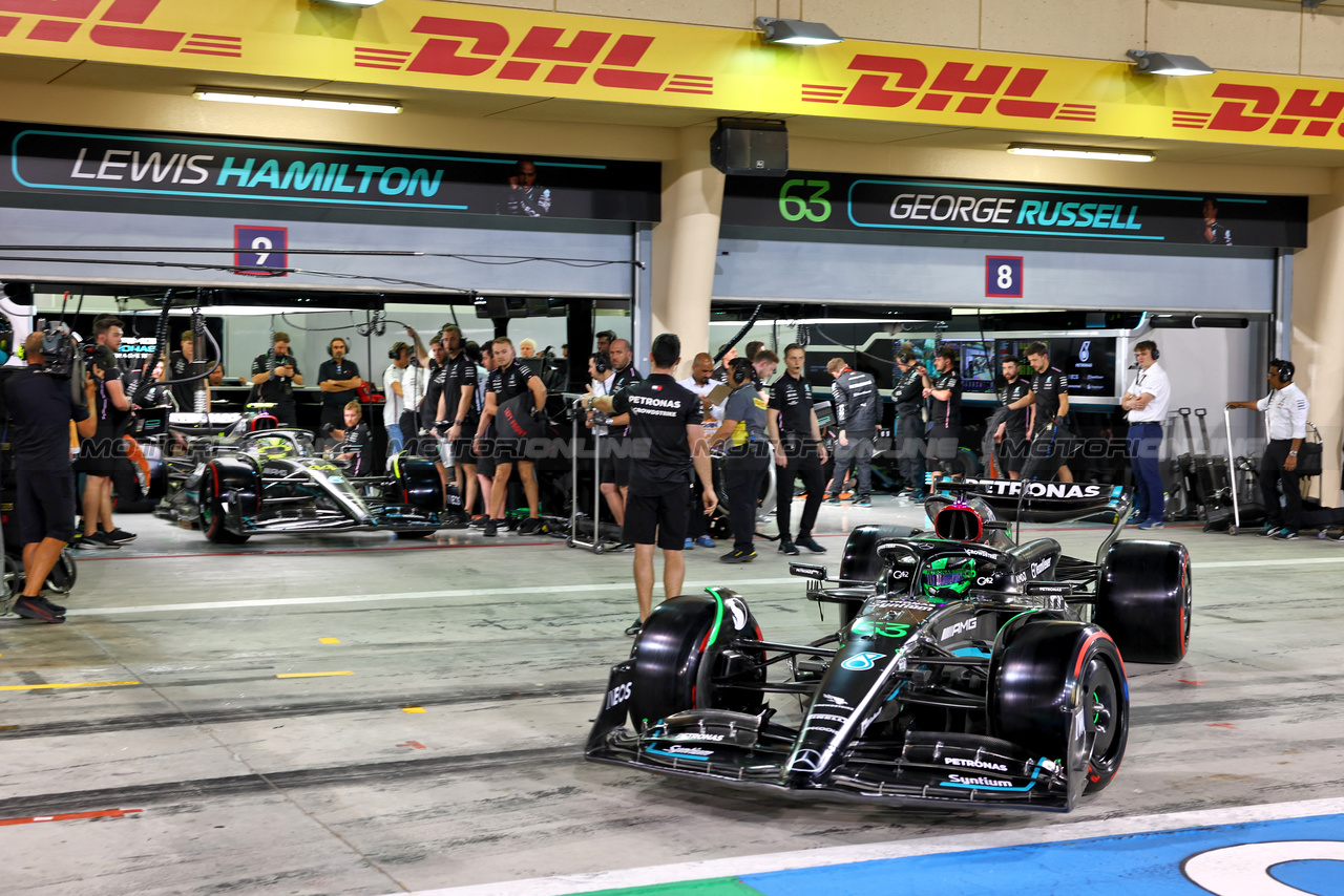 GP BAHRAIN, George Russell (GBR) Mercedes AMG F1 W14 leaves the pits with team mate Lewis Hamilton (GBR) Mercedes AMG F1 W14.

04.03.2023. Formula 1 World Championship, Rd 1, Bahrain Grand Prix, Sakhir, Bahrain, Qualifiche Day.

- www.xpbimages.com, EMail: requests@xpbimages.com © Copyright: Batchelor / XPB Images