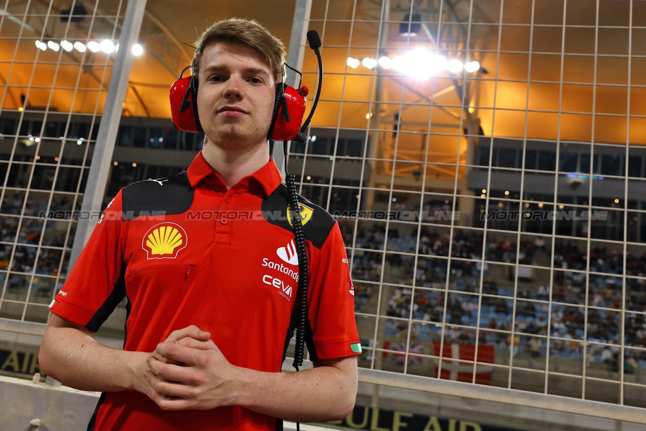 GP BAHRAIN, Robert Shwartzman (RUS) / (ISR) Ferrari Reserve Driver.

04.03.2023. Formula 1 World Championship, Rd 1, Bahrain Grand Prix, Sakhir, Bahrain, Qualifiche Day.

- www.xpbimages.com, EMail: requests@xpbimages.com © Copyright: Batchelor / XPB Images