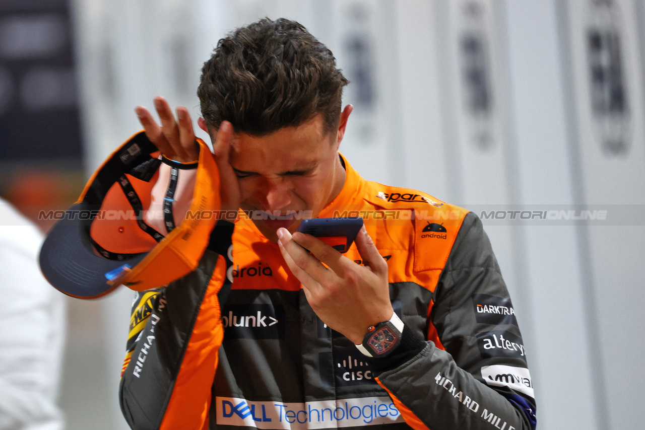 GP BAHRAIN, Lando Norris (GBR) McLaren.

04.03.2023. Formula 1 World Championship, Rd 1, Bahrain Grand Prix, Sakhir, Bahrain, Qualifiche Day.

 - www.xpbimages.com, EMail: requests@xpbimages.com © Copyright: Coates / XPB Images