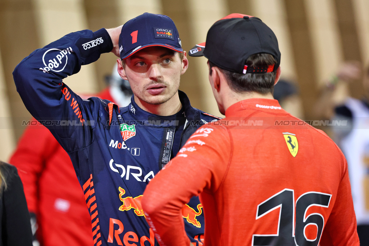 GP BAHRAIN, (L to R): Max Verstappen (NLD) Red Bull Racing in qualifying parc ferme with Charles Leclerc (MON) Ferrari.

04.03.2023. Formula 1 World Championship, Rd 1, Bahrain Grand Prix, Sakhir, Bahrain, Qualifiche Day.

- www.xpbimages.com, EMail: requests@xpbimages.com © Copyright: Batchelor / XPB Images