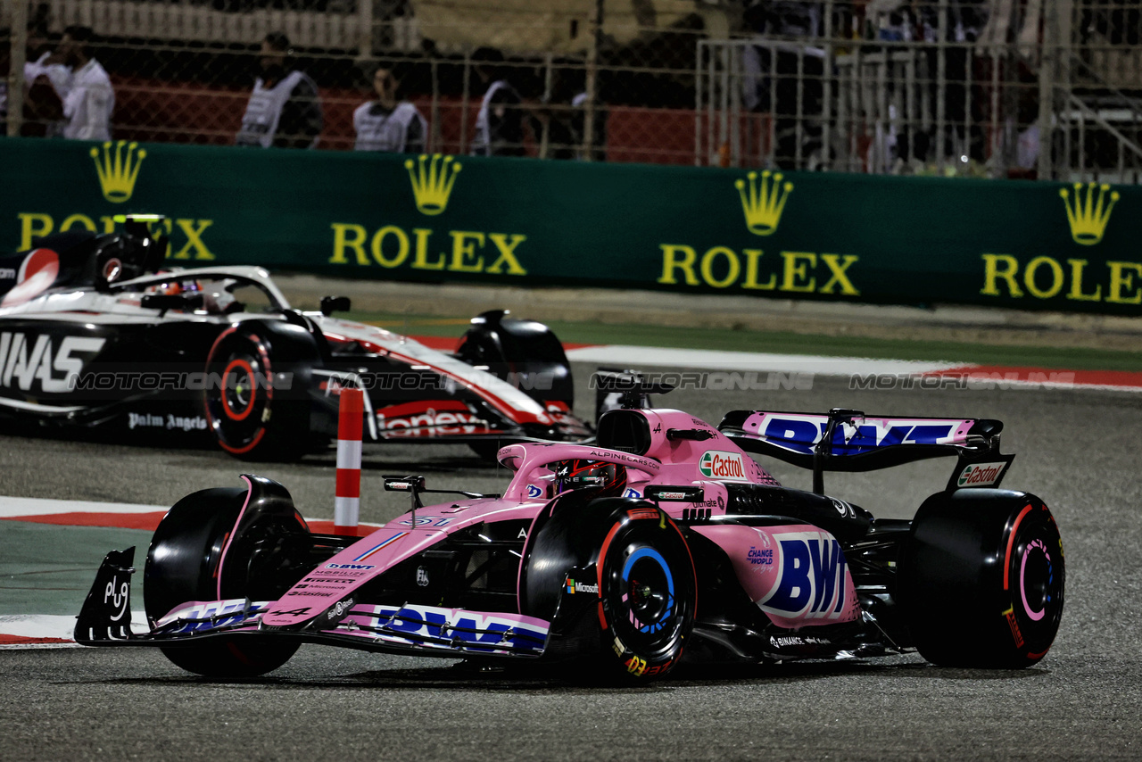 GP BAHRAIN, Esteban Ocon (FRA) Alpine F1 Team A523.

04.03.2023. Formula 1 World Championship, Rd 1, Bahrain Grand Prix, Sakhir, Bahrain, Qualifiche Day.

- www.xpbimages.com, EMail: requests@xpbimages.com © Copyright: Moy / XPB Images