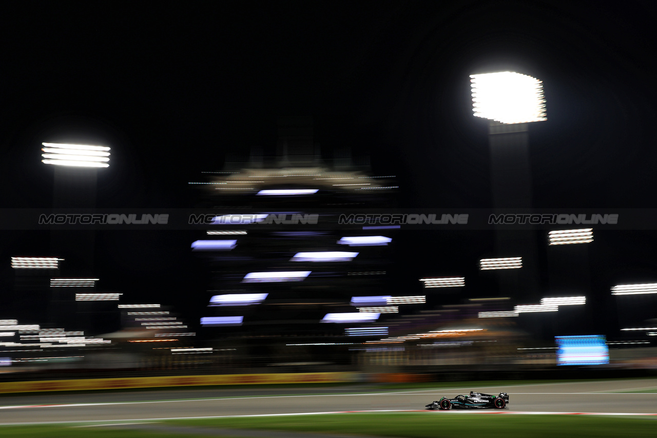 GP BAHRAIN, George Russell (GBR) Mercedes AMG F1 W14.

04.03.2023. Formula 1 World Championship, Rd 1, Bahrain Grand Prix, Sakhir, Bahrain, Qualifiche Day.

- www.xpbimages.com, EMail: requests@xpbimages.com © Copyright: Moy / XPB Images