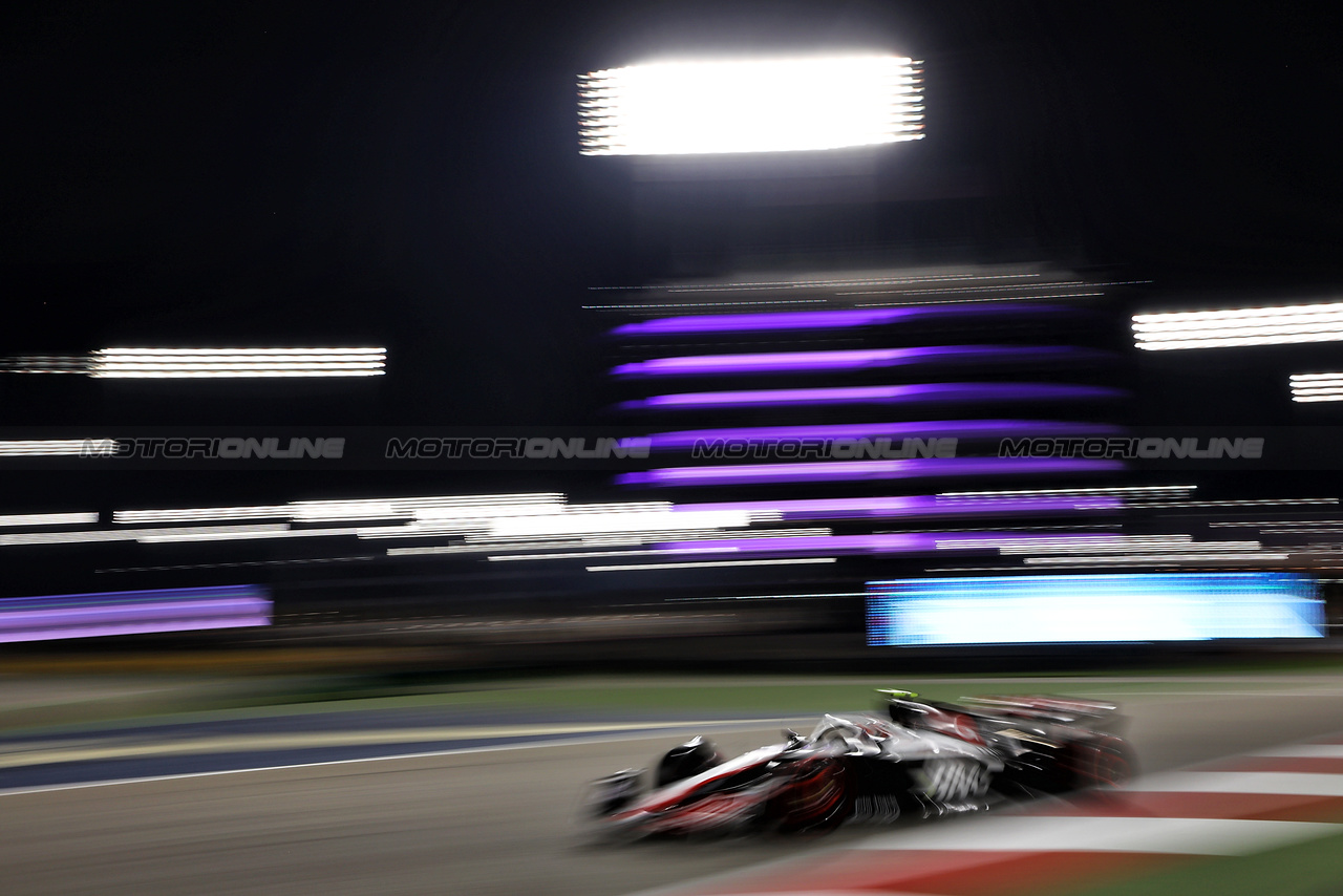 GP BAHRAIN, Nico Hulkenberg (GER) Haas VF-23.

04.03.2023. Formula 1 World Championship, Rd 1, Bahrain Grand Prix, Sakhir, Bahrain, Qualifiche Day.

- www.xpbimages.com, EMail: requests@xpbimages.com © Copyright: Moy / XPB Images