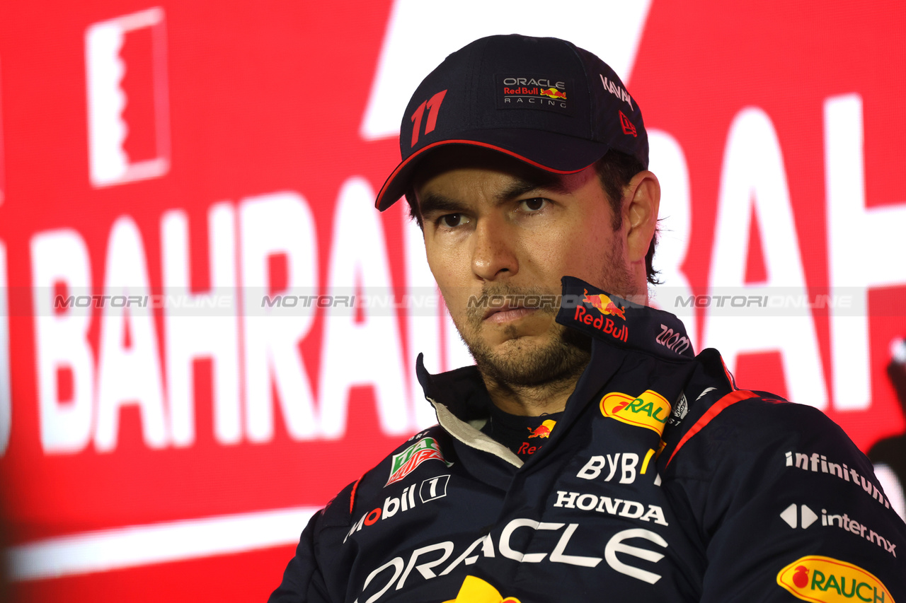 GP BAHRAIN, Sergio Perez (MEX) Red Bull Racing in the post qualifying FIA Press Conference.

04.03.2023. Formula 1 World Championship, Rd 1, Bahrain Grand Prix, Sakhir, Bahrain, Qualifiche Day.

- www.xpbimages.com, EMail: requests@xpbimages.com © Copyright: XPB Images