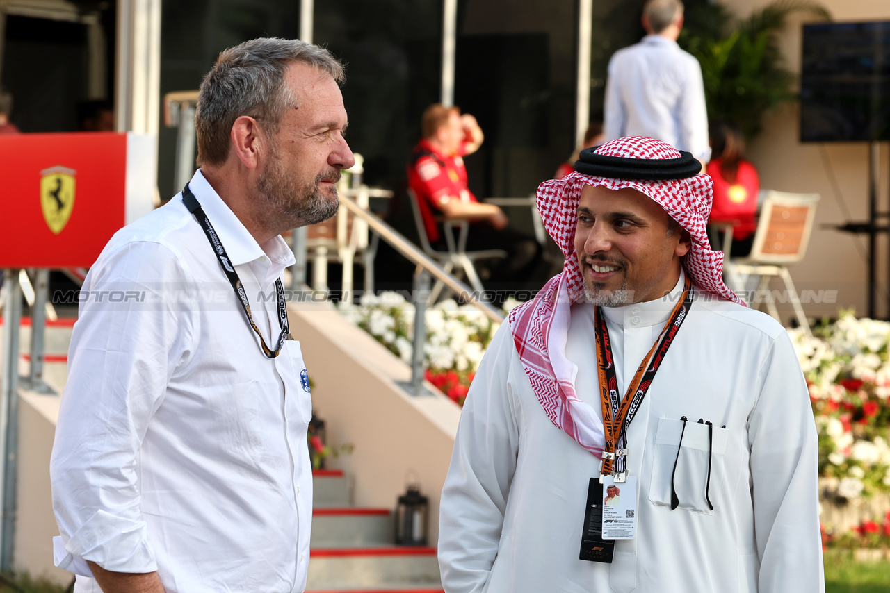 GP BAHRAIN, (L to R): Steve Nielsen (GBR) FIA Sporting Director with Prince Khalid Bin Sultan Al Faisal (KSA) President of the Saudi Automobile e Motorcycle Federation.

04.03.2023. Formula 1 World Championship, Rd 1, Bahrain Grand Prix, Sakhir, Bahrain, Qualifiche Day.

- www.xpbimages.com, EMail: requests@xpbimages.com © Copyright: Moy / XPB Images