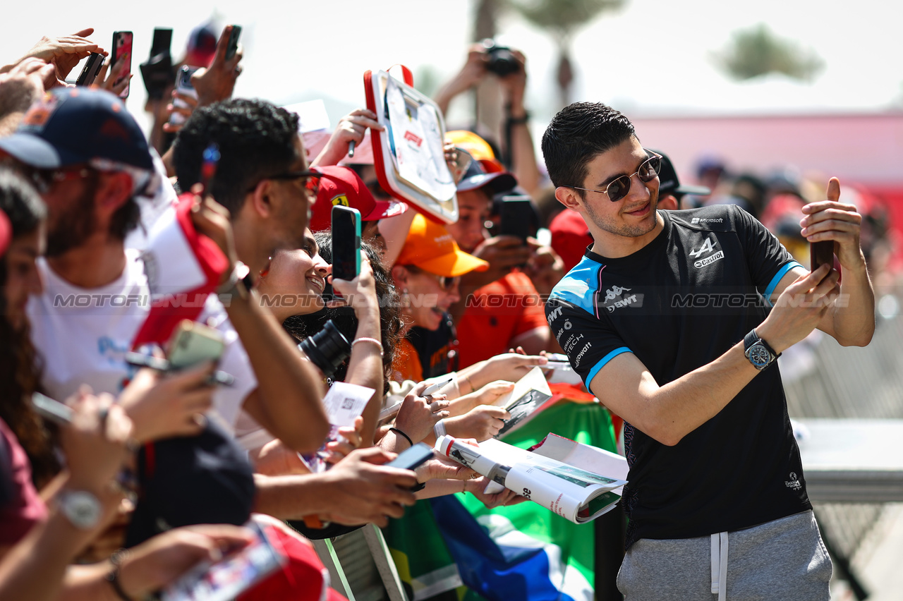 GP BAHRAIN, Esteban Ocon (FRA), Alpine F1 Team 
04.03.2023. Formula 1 World Championship, Rd 1, Bahrain Grand Prix, Sakhir, Bahrain, Qualifiche Day.
- www.xpbimages.com, EMail: requests@xpbimages.com ¬© Copyright: Charniaux / XPB Images