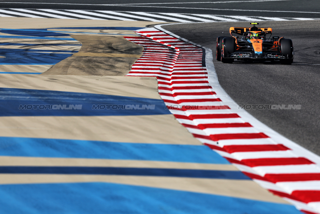 GP BAHRAIN, Lando Norris (GBR) McLaren MCL60.

04.03.2023. Formula 1 World Championship, Rd 1, Bahrain Grand Prix, Sakhir, Bahrain, Qualifiche Day.

- www.xpbimages.com, EMail: requests@xpbimages.com © Copyright: Moy / XPB Images