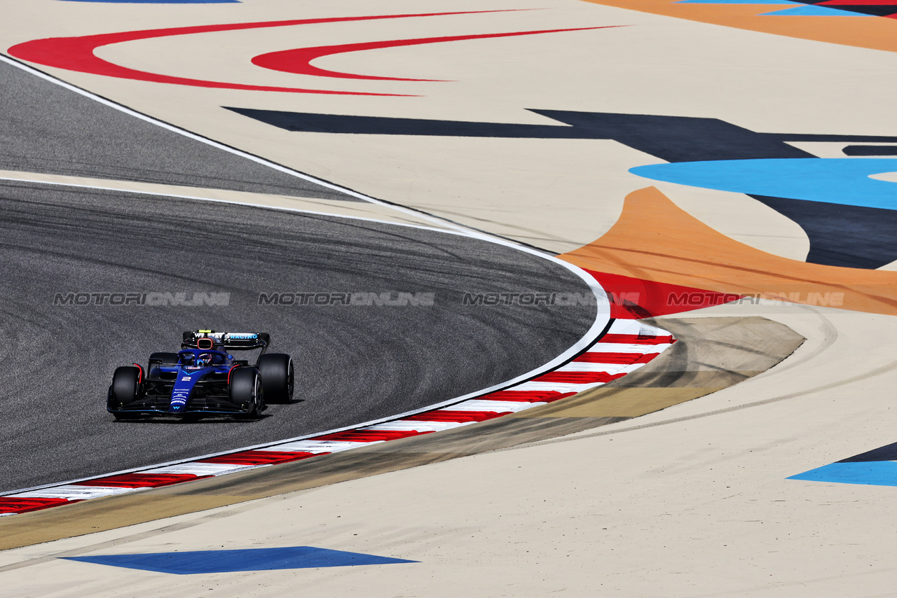 GP BAHRAIN, Logan Sargeant (USA) Williams Racing FW45.

03.03.2023. Formula 1 World Championship, Rd 1, Bahrain Grand Prix, Sakhir, Bahrain, Practice Day

- www.xpbimages.com, EMail: requests@xpbimages.com © Copyright: Moy / XPB Images