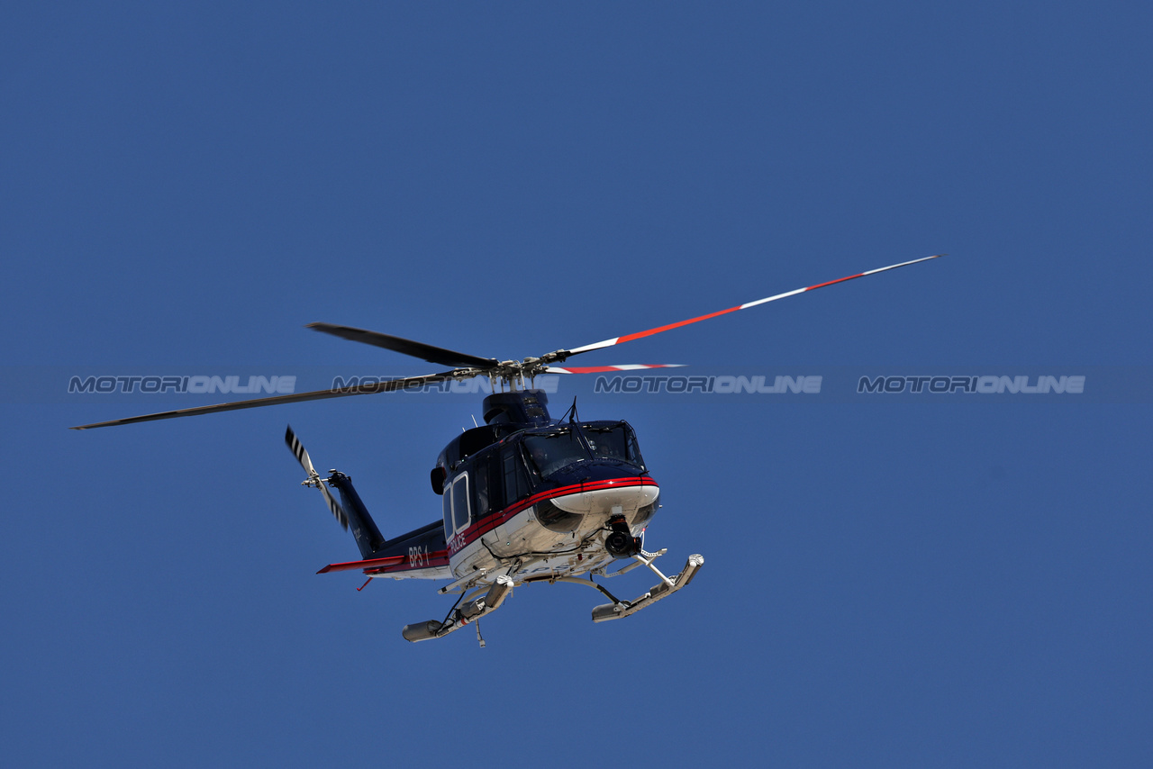 GP BAHRAIN, Circuit Atmosfera - a helicopter.

03.03.2023. Formula 1 World Championship, Rd 1, Bahrain Grand Prix, Sakhir, Bahrain, Practice Day

- www.xpbimages.com, EMail: requests@xpbimages.com © Copyright: Moy / XPB Images