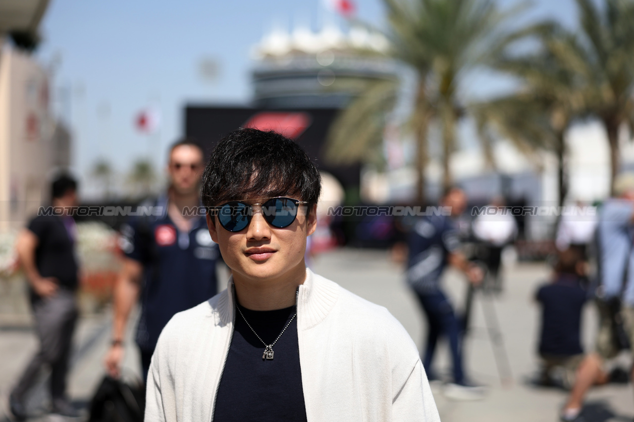 GP BAHRAIN, Yuki Tsunoda (JPN) AlphaTauri.

03.03.2023. Formula 1 World Championship, Rd 1, Bahrain Grand Prix, Sakhir, Bahrain, Practice Day

- www.xpbimages.com, EMail: requests@xpbimages.com © Copyright: Bearne / XPB Images