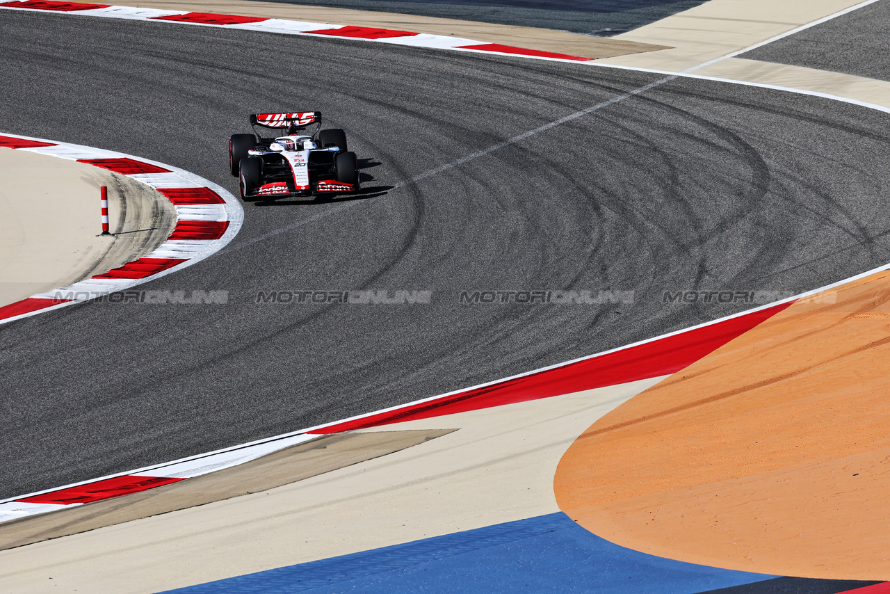 GP BAHRAIN, Kevin Magnussen (DEN) Haas VF-23.

03.03.2023. Formula 1 World Championship, Rd 1, Bahrain Grand Prix, Sakhir, Bahrain, Practice Day

- www.xpbimages.com, EMail: requests@xpbimages.com © Copyright: Moy / XPB Images