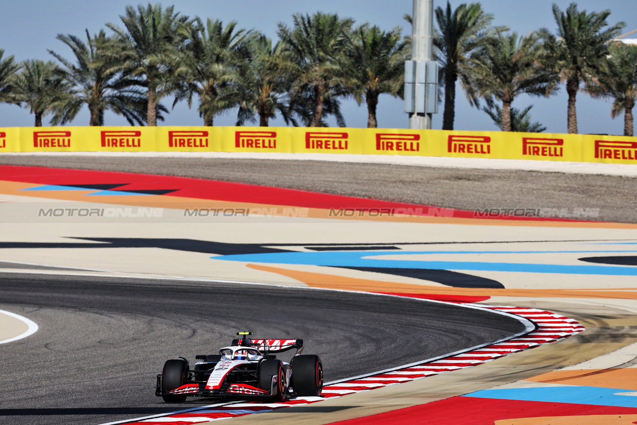GP BAHRAIN, Nico Hulkenberg (GER) Haas VF-23.

03.03.2023. Formula 1 World Championship, Rd 1, Bahrain Grand Prix, Sakhir, Bahrain, Practice Day

- www.xpbimages.com, EMail: requests@xpbimages.com © Copyright: Moy / XPB Images