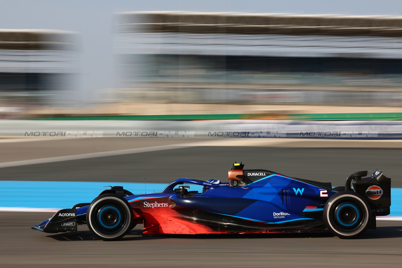 GP BAHRAIN, Logan Sargeant (USA) Williams Racing FW45 with flow-vis paint.

03.03.2023. Formula 1 World Championship, Rd 1, Bahrain Grand Prix, Sakhir, Bahrain, Practice Day

 - www.xpbimages.com, EMail: requests@xpbimages.com © Copyright: Coates / XPB Images