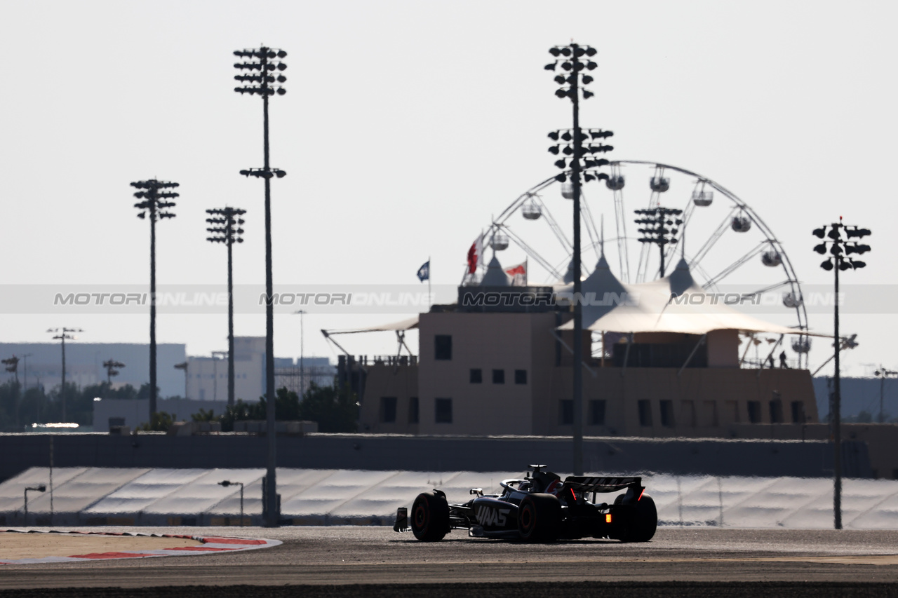 GP BAHRAIN, Kevin Magnussen (DEN) Haas VF-23.

03.03.2023. Formula 1 World Championship, Rd 1, Bahrain Grand Prix, Sakhir, Bahrain, Practice Day

- www.xpbimages.com, EMail: requests@xpbimages.com © Copyright: Moy / XPB Images