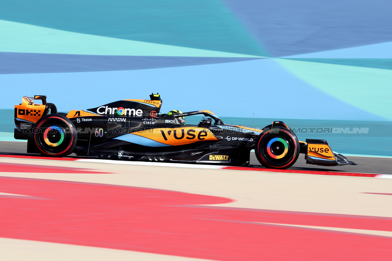 GP BAHRAIN, Lando Norris (GBR) McLaren MCL60.

03.03.2023. Formula 1 World Championship, Rd 1, Bahrain Grand Prix, Sakhir, Bahrain, Practice Day

- www.xpbimages.com, EMail: requests@xpbimages.com © Copyright: Bearne / XPB Images