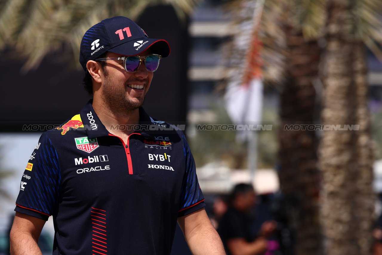 GP BAHRAIN, Sergio Perez (MEX) Red Bull Racing.

03.03.2023. Formula 1 World Championship, Rd 1, Bahrain Grand Prix, Sakhir, Bahrain, Practice Day

- www.xpbimages.com, EMail: requests@xpbimages.com © Copyright: Batchelor / XPB Images