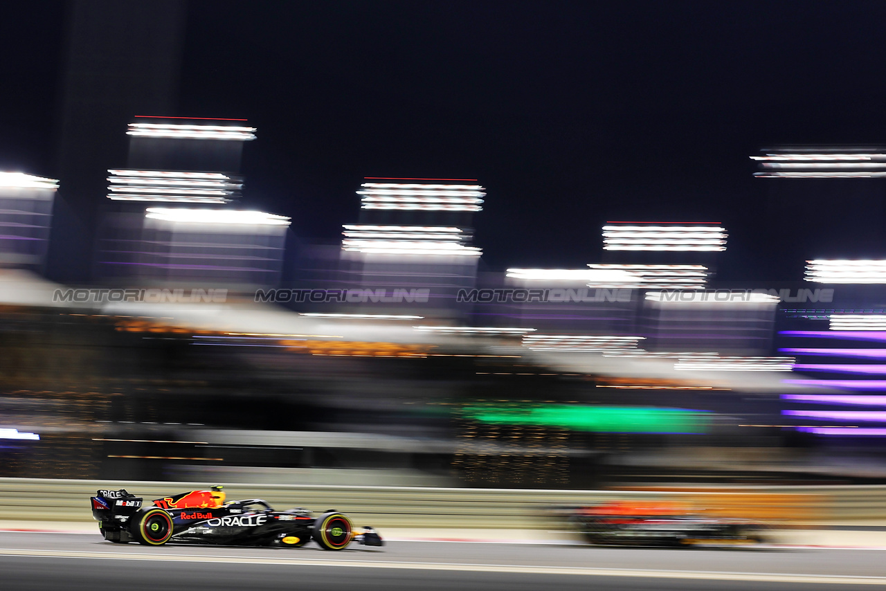 GP BAHRAIN, Sergio Perez (MEX) Red Bull Racing RB19.

03.03.2023. Formula 1 World Championship, Rd 1, Bahrain Grand Prix, Sakhir, Bahrain, Practice Day

- www.xpbimages.com, EMail: requests@xpbimages.com © Copyright: Bearne / XPB Images