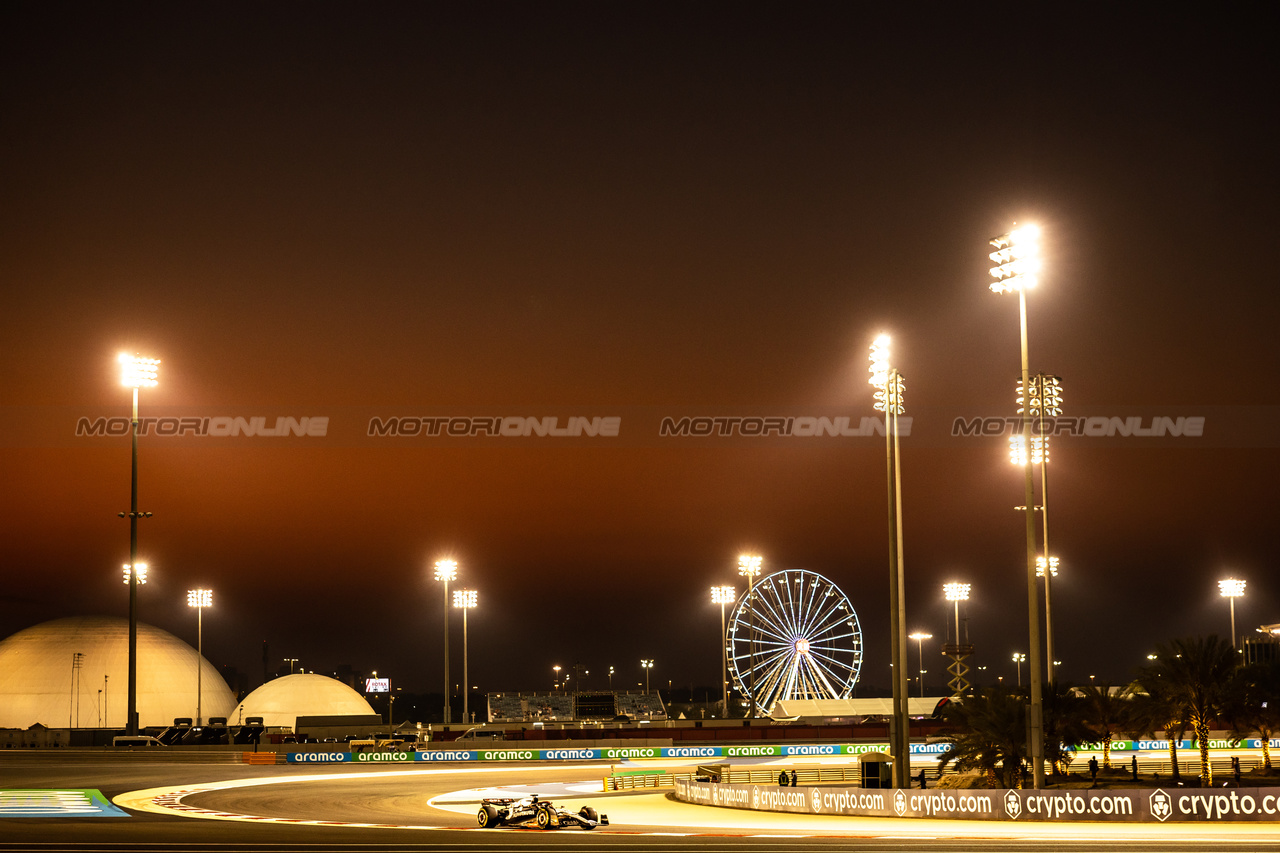 GP BAHRAIN, Nyck de Vries (NLD) AlphaTauri AT04.

03.03.2023. Formula 1 World Championship, Rd 1, Bahrain Grand Prix, Sakhir, Bahrain, Practice Day

- www.xpbimages.com, EMail: requests@xpbimages.com © Copyright: Bearne / XPB Images