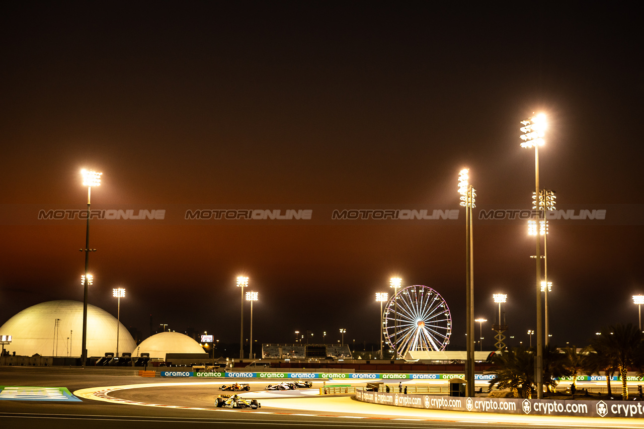 GP BAHRAIN, Lando Norris (GBR) McLaren MCL60.

03.03.2023. Formula 1 World Championship, Rd 1, Bahrain Grand Prix, Sakhir, Bahrain, Practice Day

- www.xpbimages.com, EMail: requests@xpbimages.com © Copyright: Bearne / XPB Images