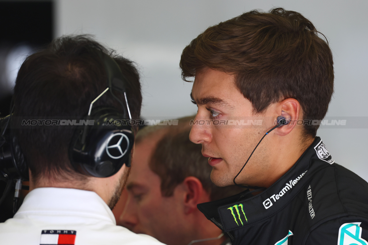 GP BAHRAIN, George Russell (GBR) Mercedes AMG F1.

03.03.2023. Formula 1 World Championship, Rd 1, Bahrain Grand Prix, Sakhir, Bahrain, Practice Day

 - www.xpbimages.com, EMail: requests@xpbimages.com © Copyright: Coates / XPB Images