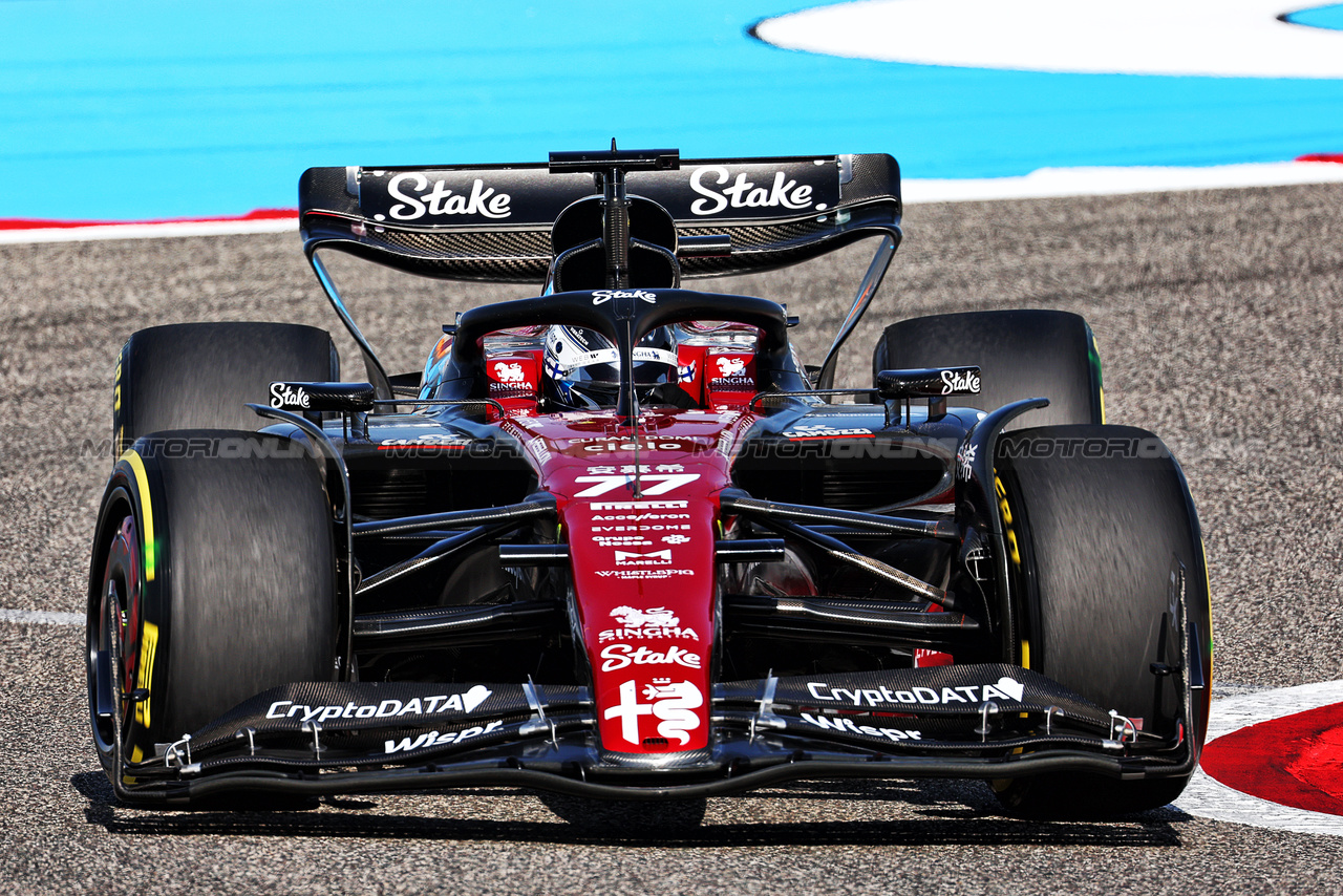 GP BAHRAIN, Valtteri Bottas (FIN) Alfa Romeo F1 Team C43.

03.03.2023. Formula 1 World Championship, Rd 1, Bahrain Grand Prix, Sakhir, Bahrain, Practice Day

 - www.xpbimages.com, EMail: requests@xpbimages.com © Copyright: Coates / XPB Images