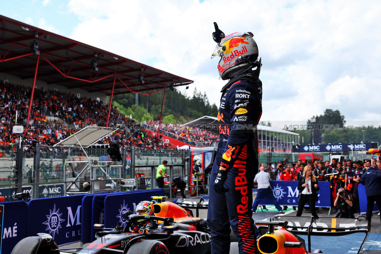 GP BELGIO, Gara winner Max Verstappen (NLD) Red Bull Racing RB19 celebrates in parc ferme.
30.07.2023. Formula 1 World Championship, Rd 13, Belgian Grand Prix, Spa Francorchamps, Belgium, Gara Day.
- www.xpbimages.com, EMail: requests@xpbimages.com © Copyright: Batchelor / XPB Images