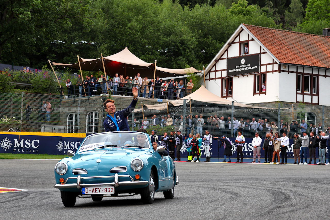 GP BELGIO, Alexander Albon (THA) Williams Racing on the drivers' parade.
30.07.2023. Formula 1 World Championship, Rd 13, Belgian Grand Prix, Spa Francorchamps, Belgium, Gara Day.
 - www.xpbimages.com, EMail: requests@xpbimages.com © Copyright: Coates / XPB Images