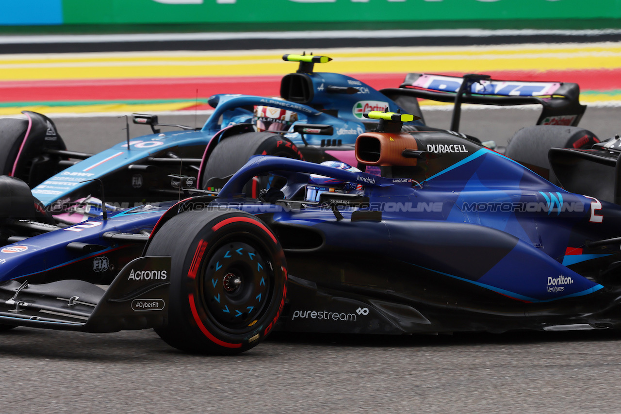 GP BELGIO, Logan Sargeant (USA) Williams Racing FW45 e Pierre Gasly (FRA) Alpine F1 Team A523.
30.07.2023. Formula 1 World Championship, Rd 13, Belgian Grand Prix, Spa Francorchamps, Belgium, Gara Day.
- www.xpbimages.com, EMail: requests@xpbimages.com © Copyright: Batchelor / XPB Images