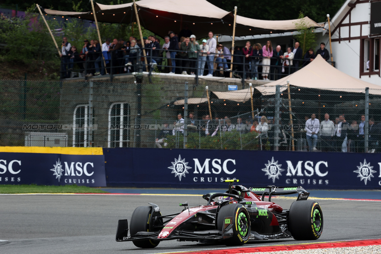 GP BELGIO, Zhou Guanyu (CHN) Alfa Romeo F1 Team C43.
30.07.2023. Formula 1 World Championship, Rd 13, Belgian Grand Prix, Spa Francorchamps, Belgium, Gara Day.
- www.xpbimages.com, EMail: requests@xpbimages.com © Copyright: Bearne / XPB Images