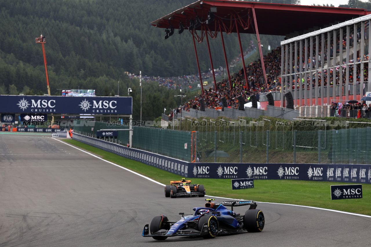 GP BELGIO, Logan Sargeant (USA) Williams Racing FW45.
30.07.2023. Formula 1 World Championship, Rd 13, Belgian Grand Prix, Spa Francorchamps, Belgium, Gara Day.
- www.xpbimages.com, EMail: requests@xpbimages.com © Copyright: Bearne / XPB Images