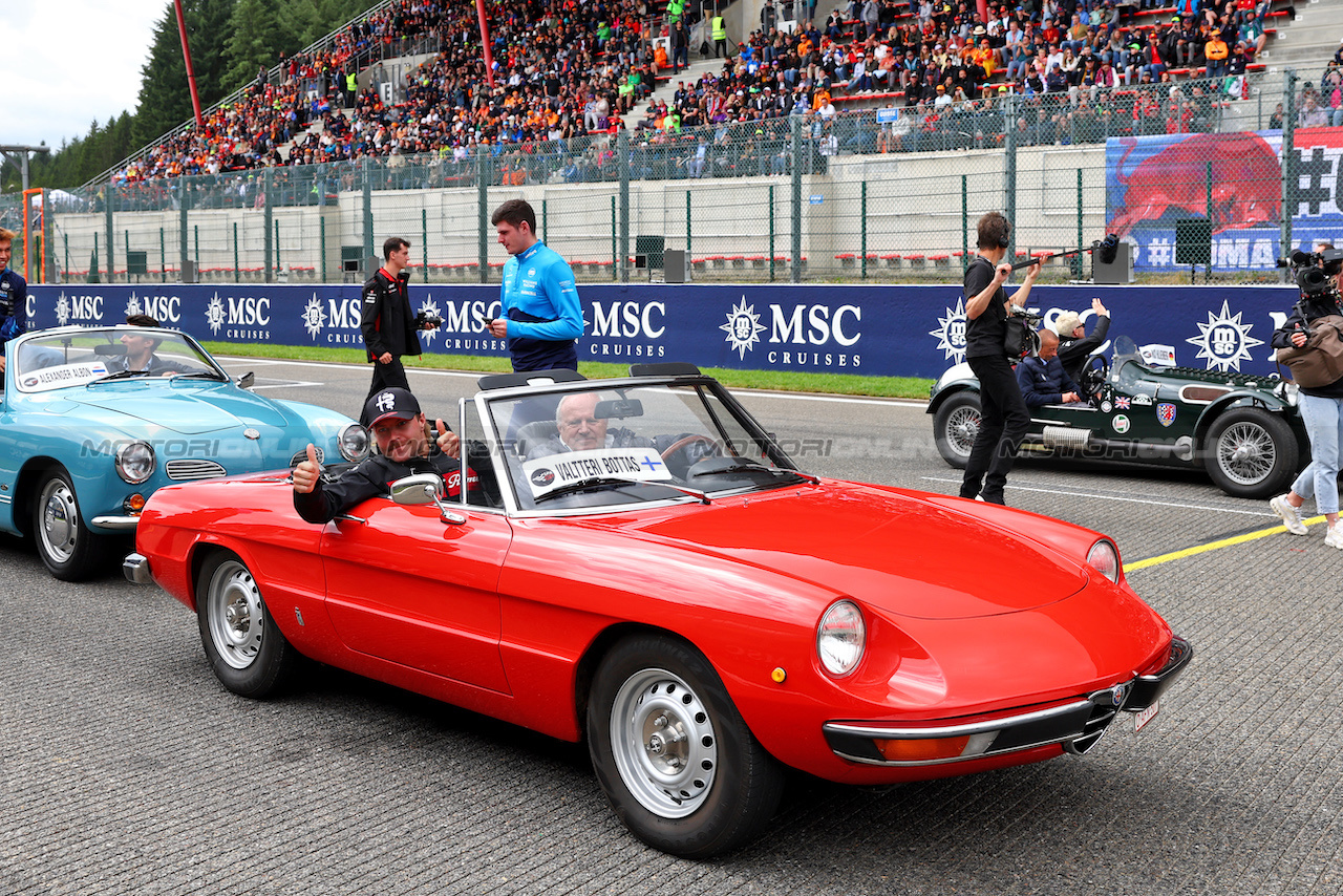 GP BELGIO, Valtteri Bottas (FIN) Alfa Romeo F1 Team on the drivers' parade.
30.07.2023. Formula 1 World Championship, Rd 13, Belgian Grand Prix, Spa Francorchamps, Belgium, Gara Day.
- www.xpbimages.com, EMail: requests@xpbimages.com © Copyright: Batchelor / XPB Images
