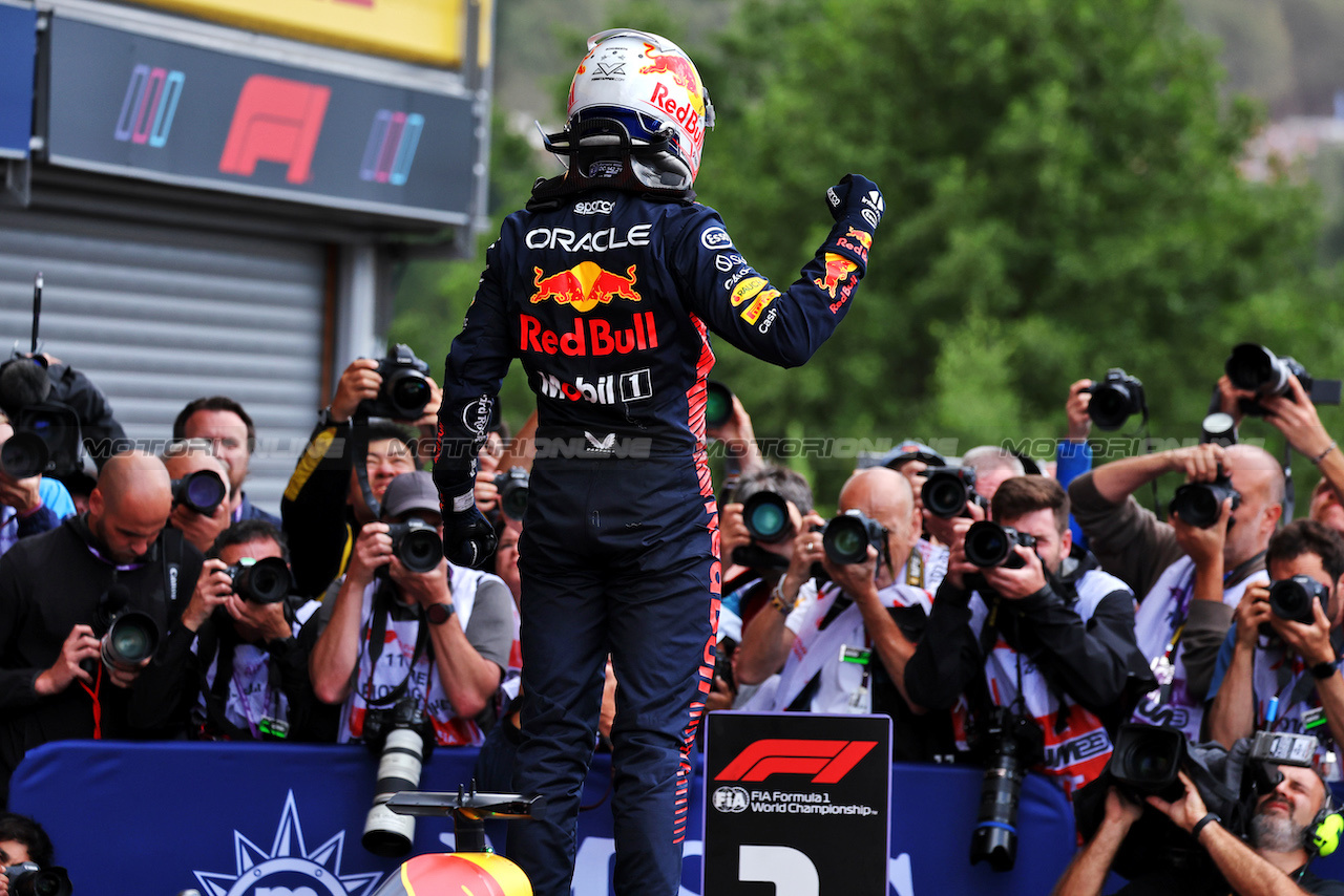 GP BELGIO, Gara winner Max Verstappen (NLD) Red Bull Racing celebrates in parc ferme.
30.07.2023. Formula 1 World Championship, Rd 13, Belgian Grand Prix, Spa Francorchamps, Belgium, Gara Day.
- www.xpbimages.com, EMail: requests@xpbimages.com © Copyright: Moy / XPB Images