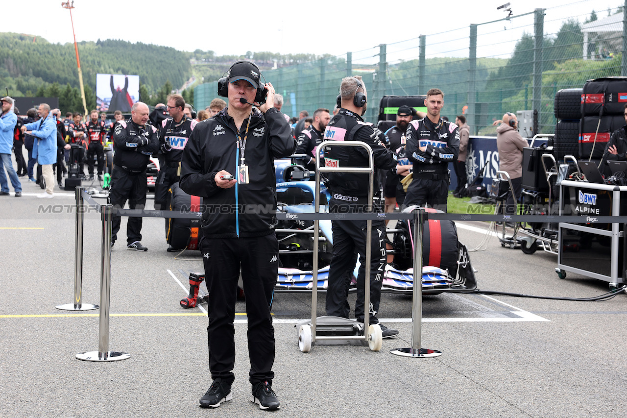 GP BELGIO, Alan Permane (GBR) Alpine F1 Team Trackside Operations Director on the grid.
30.07.2023. Formula 1 World Championship, Rd 13, Belgian Grand Prix, Spa Francorchamps, Belgium, Gara Day.
- www.xpbimages.com, EMail: requests@xpbimages.com © Copyright: Bearne / XPB Images