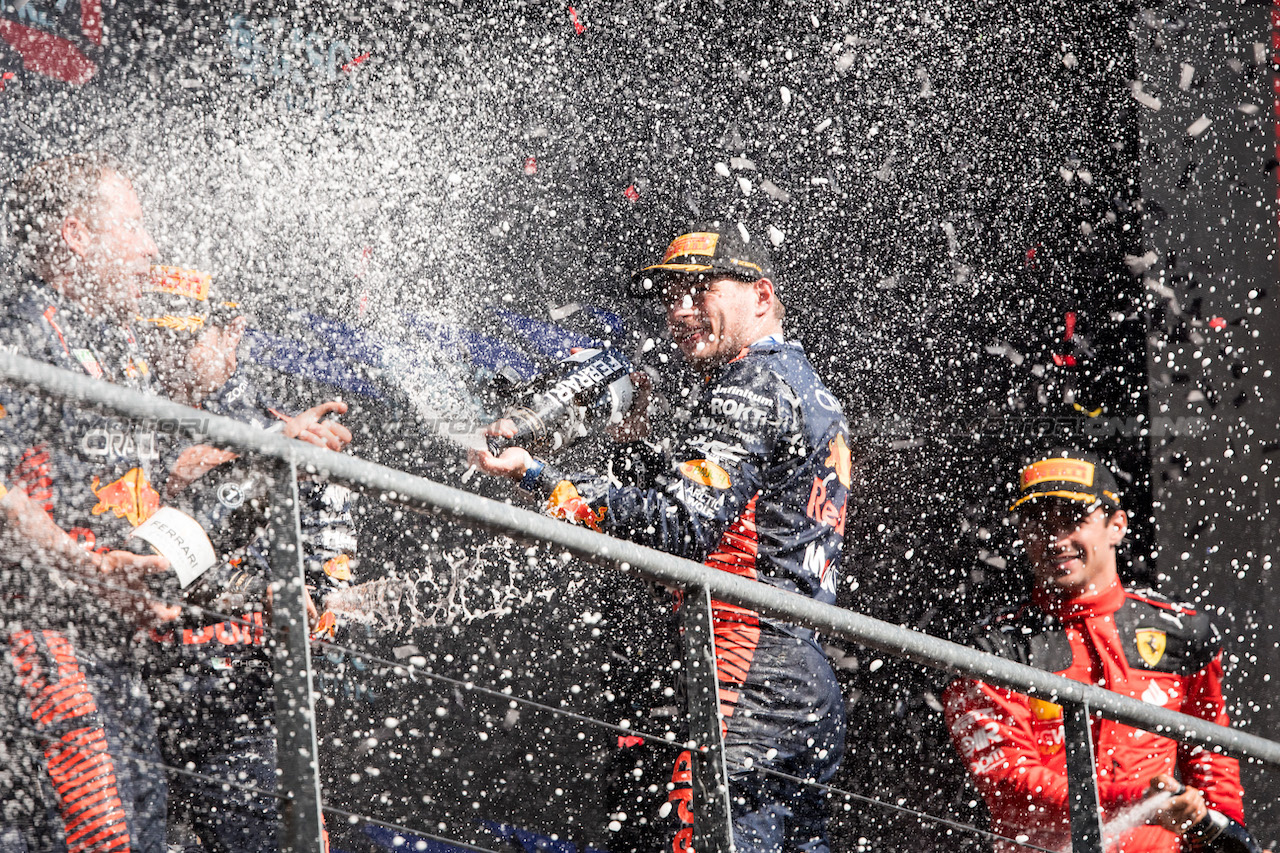 GP BELGIO, Gara winner Max Verstappen (NLD) Red Bull Racing celebrates on the podium.
30.07.2023. Formula 1 World Championship, Rd 13, Belgian Grand Prix, Spa Francorchamps, Belgium, Gara Day.
- www.xpbimages.com, EMail: requests@xpbimages.com © Copyright: Bearne / XPB Images